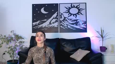 Maia  Martin online show from April 28, 5:39 pm