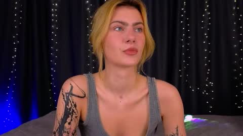 Willow online show from April 9, 9:42 pm