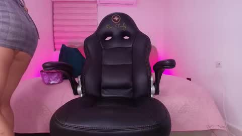  abby rouss online show from November 22, 3:27 am