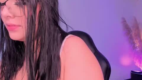 Abbye Miller online show from September 29, 11:53 am