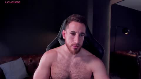 _adamcoper_ online show from May 17, 2:32 am