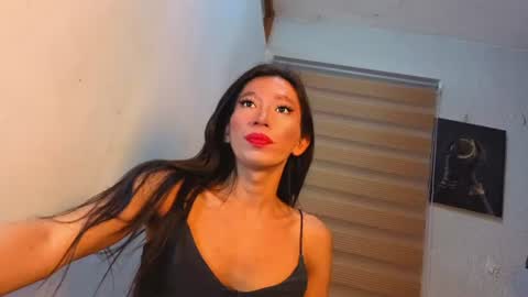 _agatha25 online show from July 18, 9:33 am