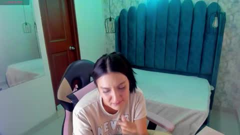  Alaia online show from December 18, 6:58 pm