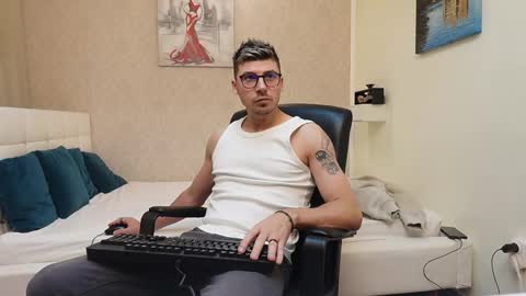 Alex online show from October 29, 3:30 am