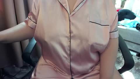 lisa online show from March 21, 10:20 am