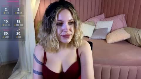 _amymoore_ online show from March 29, 1:40 am