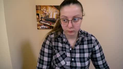 Anna online show from February 25, 1:10 pm