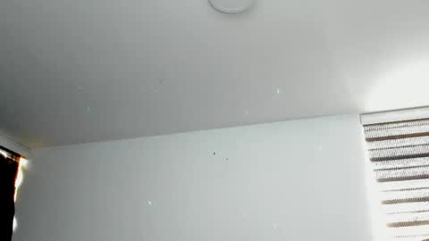  Annie  online show from February 14, 4:32 pm