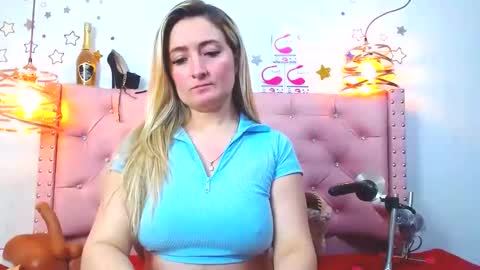 Snapshot of _antonella_11 chatting on March 7, 2:36 am _antonella_11 online show from March 7, 2:36 am