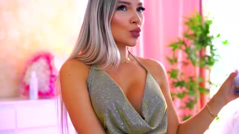 Arielle online show from September 30, 10:04 am