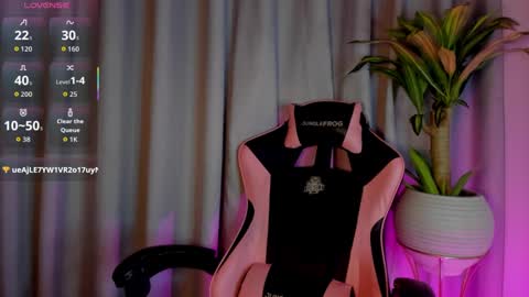   online show from September 12, 6:37 am