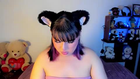 independent model atalaya online show from February 9, 5:29 am