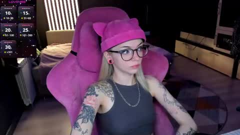 Olivia Subscribe to my Fansly -   online show from July 10, 12:37 am