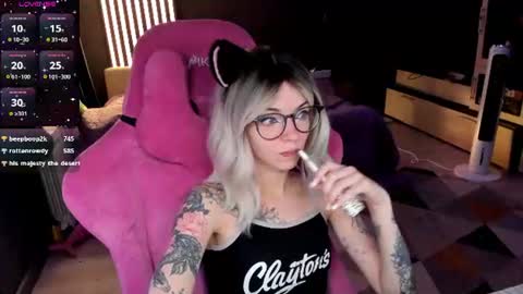 Olivia Subscribe to my Fansly -   online show from June 30, 1:05 am