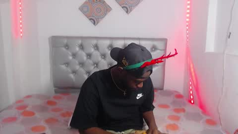 Andrew online show from December 4, 7:13 pm