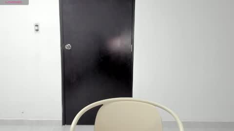 _blairwest_ online show from January 10, 6:08 am