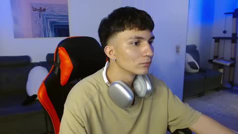 B L A K E online show from February 13, 7:03 am