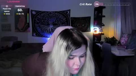 _candym1lky_ online show from January 12, 7:15 am