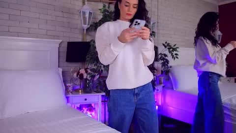 _carlawhite_ online show from January 16, 4:43 am