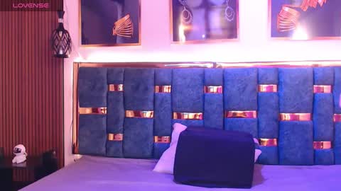 Caroline online show from April 20, 10:29 am