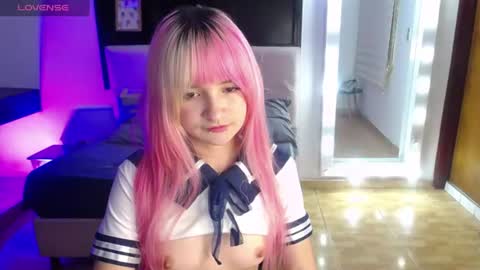 _charlotte_collins_ online show from June 16, 4:55 pm