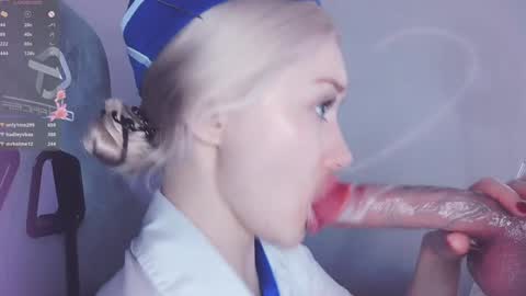 Snapshot of _chatur_babe chatting on December 27, 9:32 pm Angelina online show from December 27, 9:32 pm