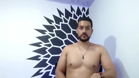Snapshot of _christopher_dennis_ chatting on January 10, 4:54 am CRIS online show from January 10, 4:54 am