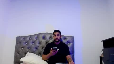 Snapshot of _christopher_dennis_ chatting on October 26, 3:40 am CRIS online show from October 26, 3:40 am