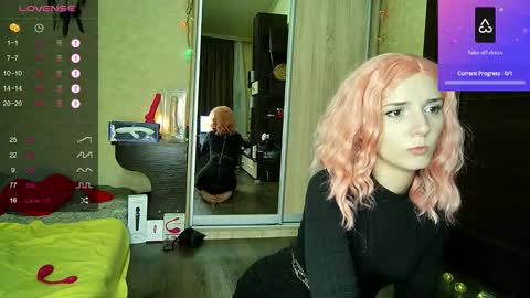 Dana Doe online show from September 18, 3:27 pm