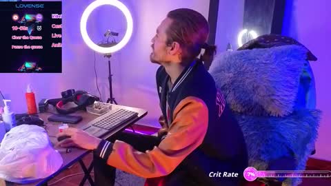 delacruz online show from November 28, 4:09 am