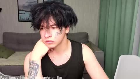 Snapshot of _dream_boys_ chatting on September 13, 5:21 am _dream_boys_ online show from September 13, 5:21 am