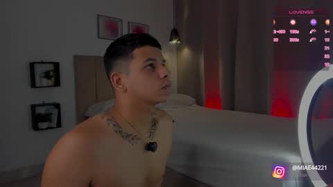 Emma and Tonny online show from November 6, 11:57 am