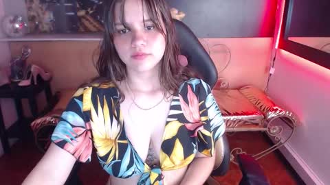 Snapshot of _emaa_ chatting on October 23, 3:46 pm _emaa_ online show from October 23, 3:46 pm