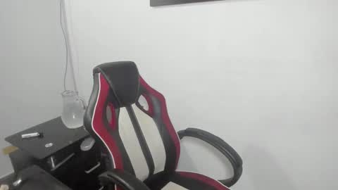 Emma online show from September 13, 11:29 pm