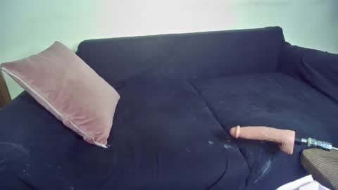 Emma Sugar online show from April 8, 9:07 pm