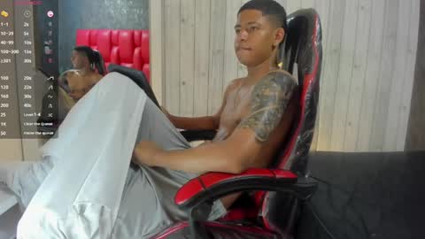 _erick_j online show from April 20, 8:23 pm