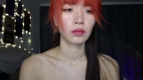 EveEva online show from February 16, 2:42 am