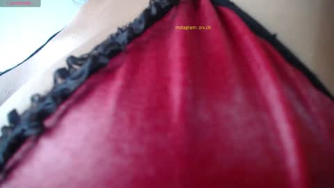 Snapshot of _exa_ chatting on January 26, 5:13 pm  Exa help me position myself with your thumb up thanks  online show from January 26, 5:13 pm