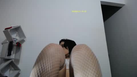 Snapshot of _exa_ chatting on March 2, 11:42 pm  Exa help me position myself with your thumb up thanks  online show from March 2, 11:42 pm