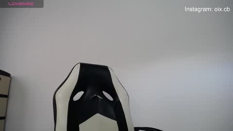 Snapshot of _exa_ chatting on December 1, 10:12 pm  Exa help me position myself with your thumb up thanks  online show from December 1, 10:12 pm