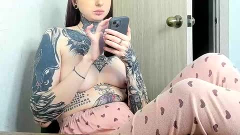 Alis online show from March 10, 6:45 pm