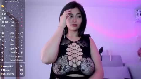 _giaa_ online show from September 16, 4:32 pm