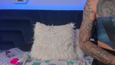 Gia Rose online show from February 7, 1:36 am