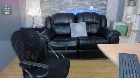 Hanna online show from February 10, 7:39 pm