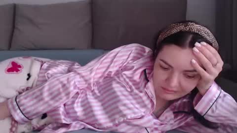 Criss4u online show from February 25, 8:18 am