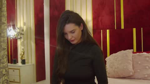 _hot_neighbour online show from May 22, 4:08 am