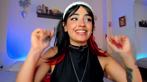 Jenn  online show from January 7, 1:49 am