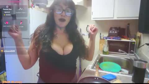 YOUR FUTURE EXXXWIFE online show from May 4, 9:54 pm