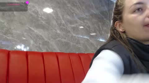 Isa online show from February 20, 11:31 am