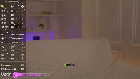 Jennifer online show from December 18, 1:02 pm